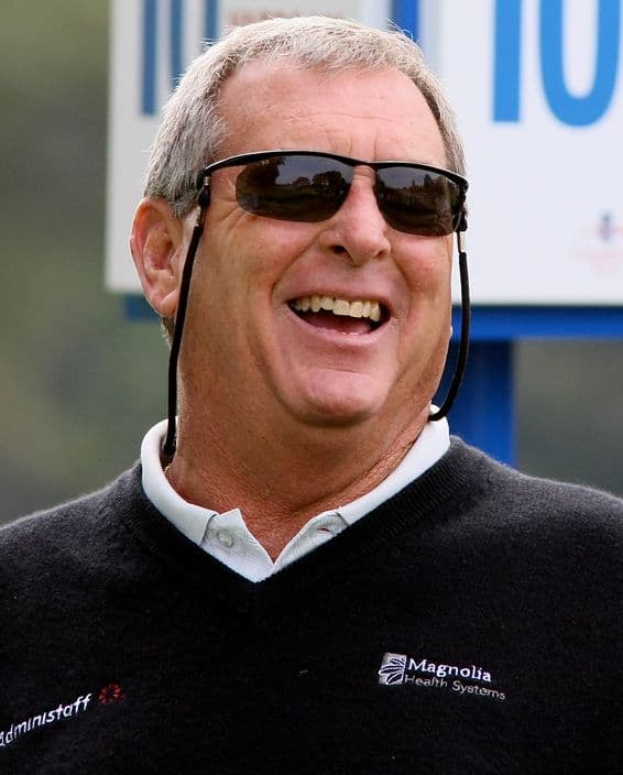 Two-time major champion, Fuzzy Zoeller dies at 74