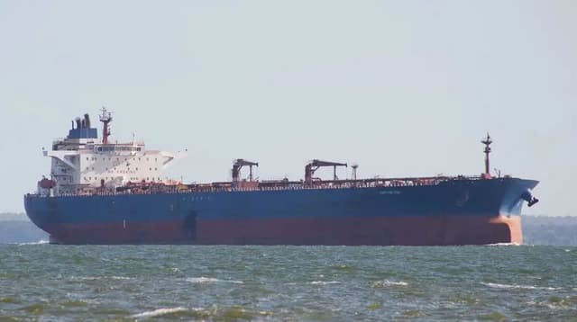 Supertankers sailing to pick up Venezuelan oil for China make U-turn