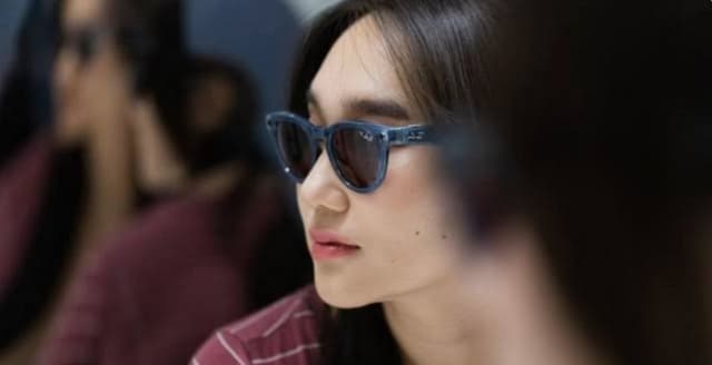 Students are renting smart glasses to cheat on tests